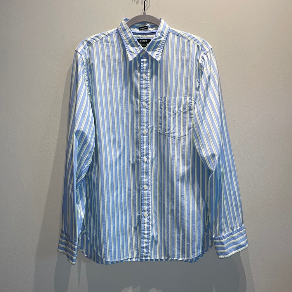 J. Crew button up long sleeve shirt. Tailored fit. Mens medium. Good condition.